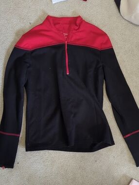 Women’s Long Sleeve Quarter-Zip Top - Black & Red